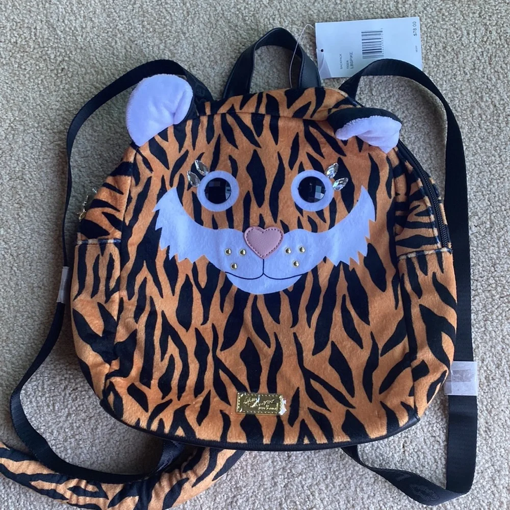 NWT Betsey Johnson Soft and Fuzzy Tiger Backpack with Tail - Picture 1 of 8